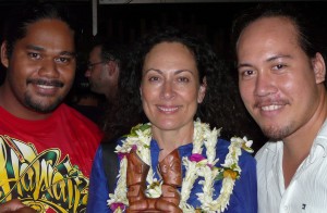 Carvers Polynesian Fine Art School students